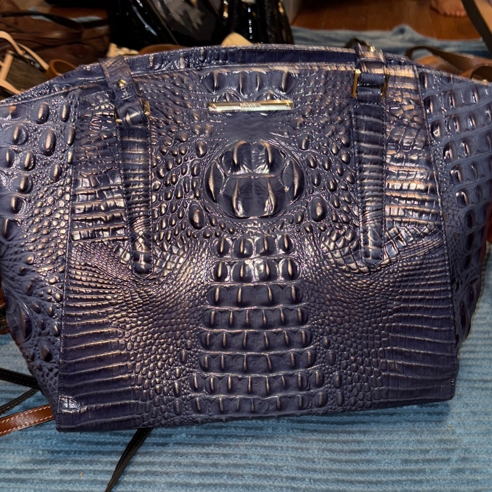 Elegant Blue Crocodile Embossed Women's Bag